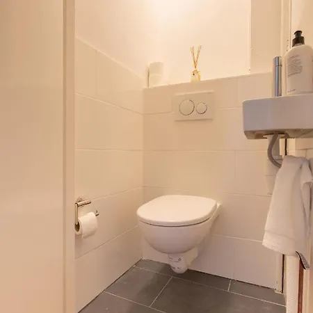 Rum i privatbostad Private Studio In Shared Amsterdam